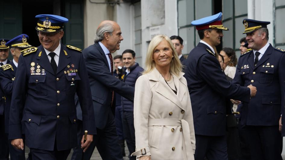 Vicepresidenta de la República, junto al Subsecretario del Ministerio del Interior arribando. Vicepresidenta de la República, junto al Subsecretario del Ministerio del Interior arribando..
