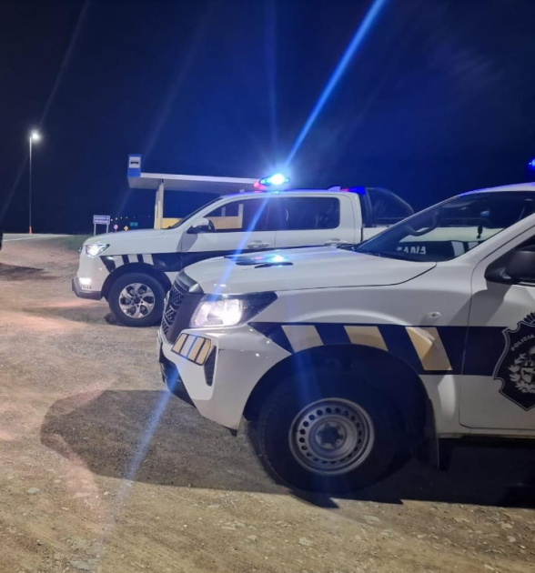 Movil policial en operativo ruta