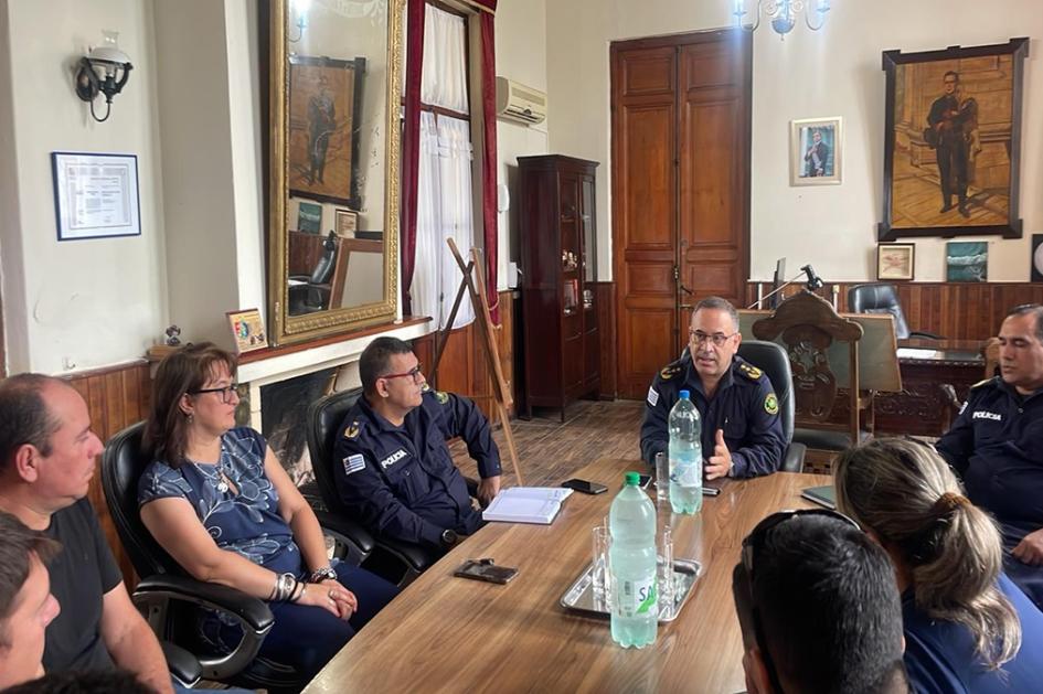 Integrantes del Comando de Jefatura de Policía de Artigas y de Sindicatos. Integrantes del Comando de Jefatura de Policía de Artigas y de Sindicatos.