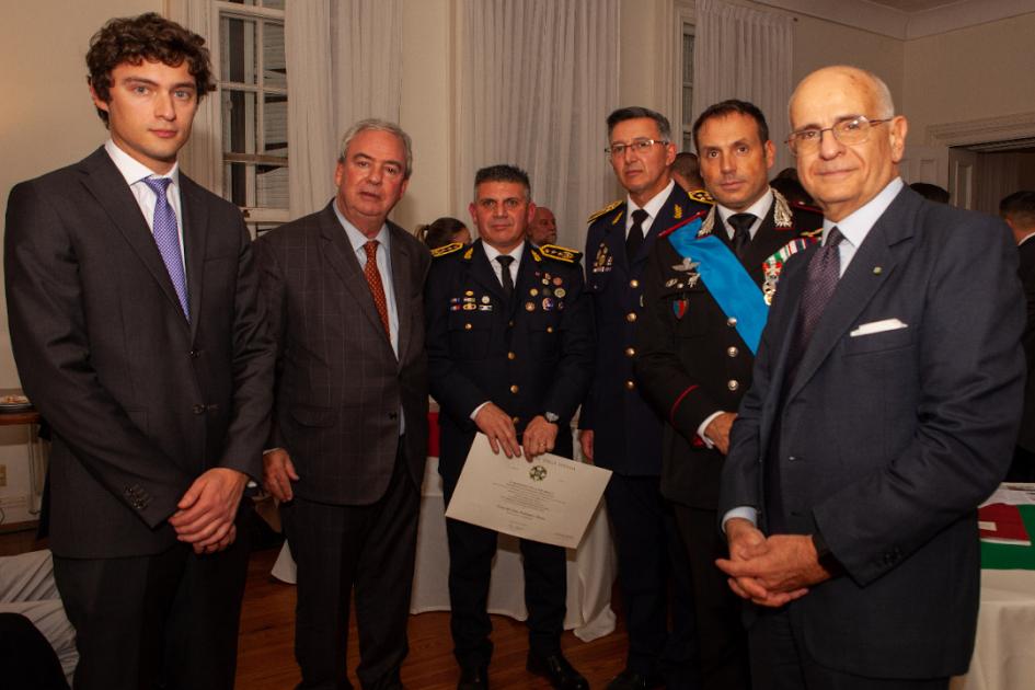 Director de Investigaciones, Ministro del Interior, Director de la Policía y Embajador de Italia Director de Investigaciones, Ministro del Interior, Director de la Policía y Embajador de Italia