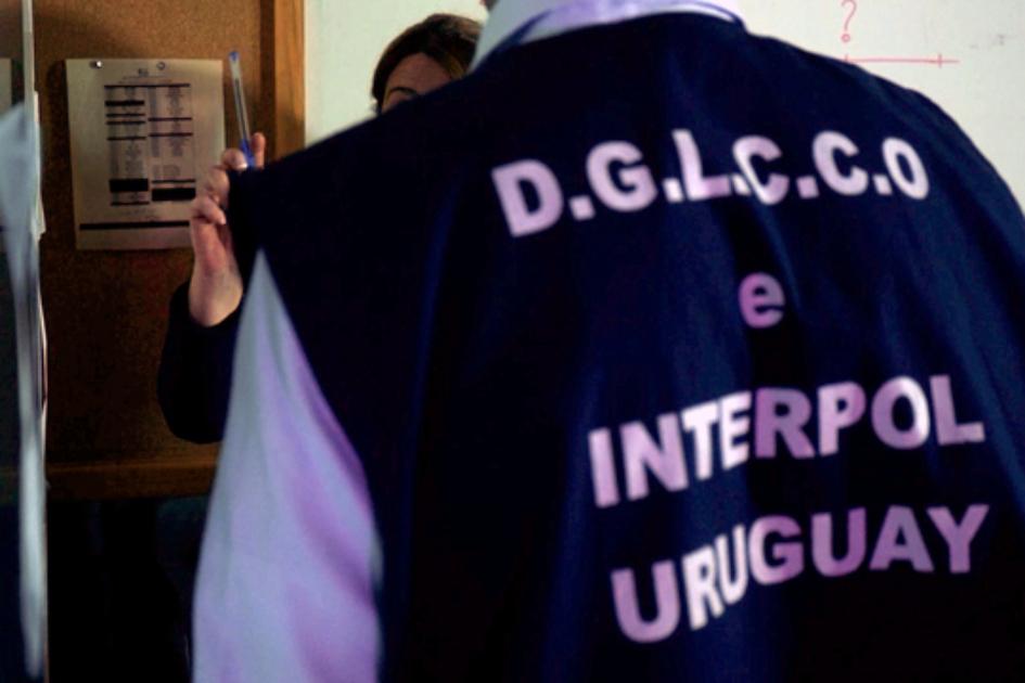 Policías de Interpol Policías de Interpol