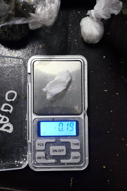 Sustancia estupefaciente en balanza Sustancia estupefaciente en balanza