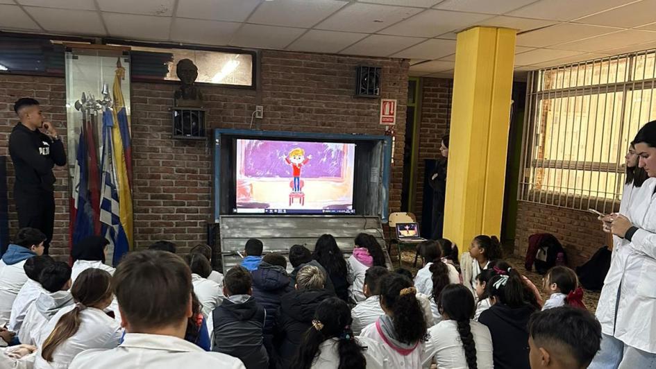 Taller con alumnos de Escuela 38 Escolares en actividad sobre Bullying