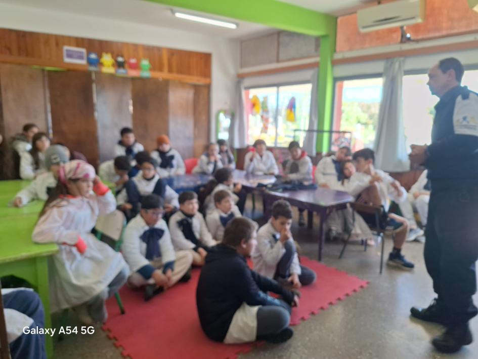 Taller PCOP sobre Bullying para escolares Taller PCOP sobre Bullying para escolares