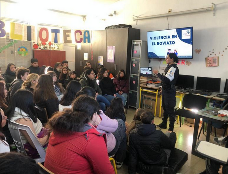 Taller sobre Violencia en el Noviazgo Taller sobre Violencia en el Noviazgo