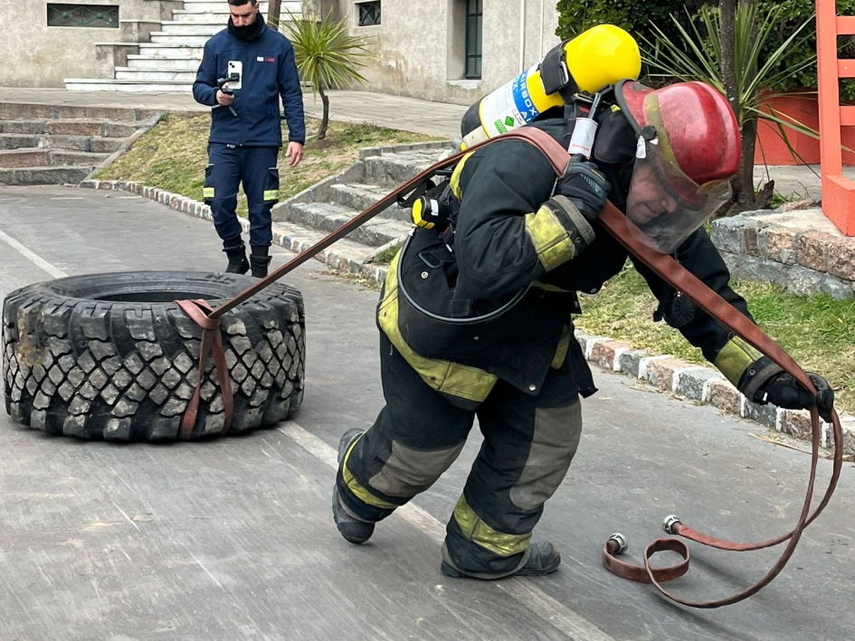 Competencias bomberiles Prueba de arrastre