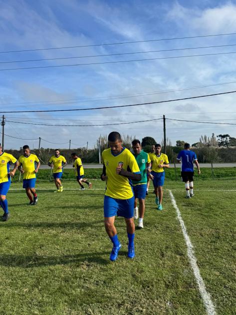 Jugadores durante el entrenamiento Jugadores durante el entrenamiento