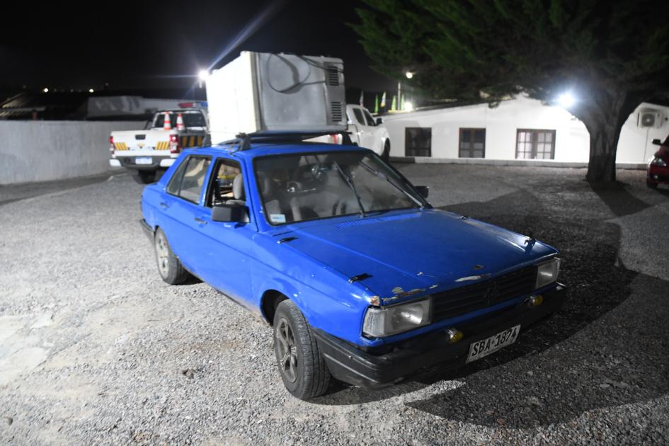 Vehículo intervenido con objetos hurtados Vehículo intervenido con objetos hurtados