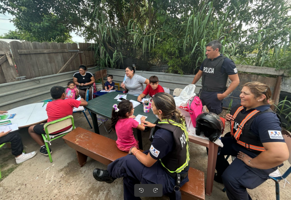 Visita a merendero de barrio Artigas Visita a merendero de barrio Artigas
