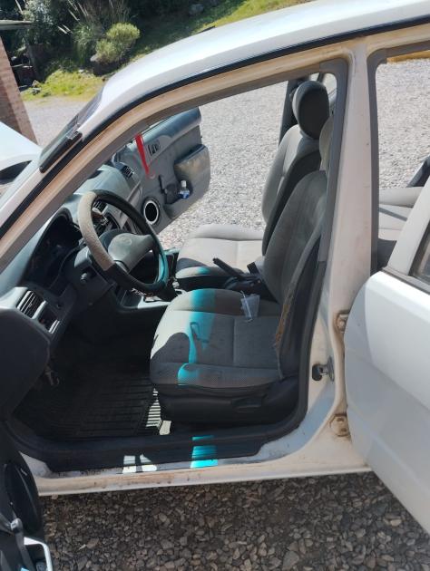Procedimiento de Policía Caminera resultó con la incautación de vehículos con matriculas adulteradas Auto incautado