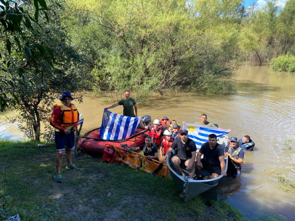 Operativo binacional en aguas del Río Negro