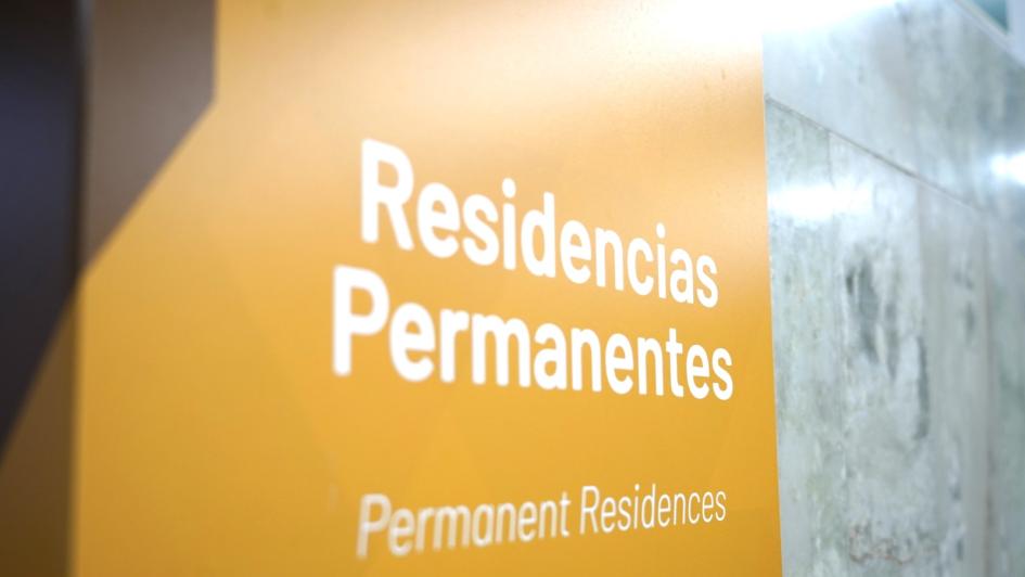 Cartel de residencias permanentes
