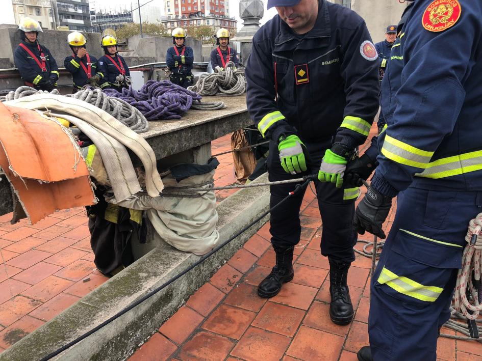 Curso Rescate con Cuerdas Curso Rescate con Cuerdas
