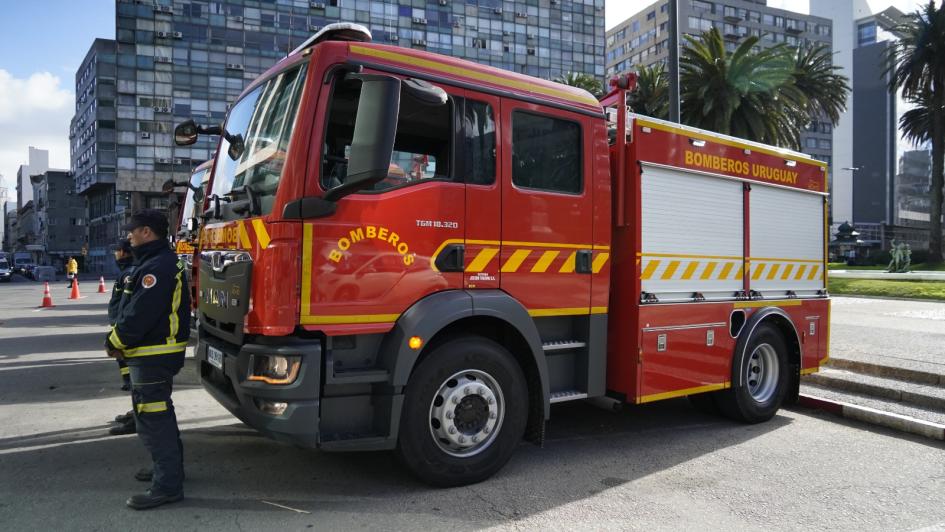 Entrega de autobombas a la Dirección Nacional de Bomberos Entrega de autobombas a la Dirección Nacional de Bomberos