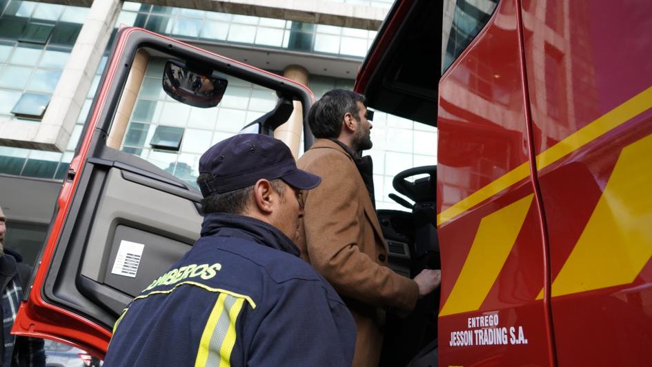Entrega de autobombas a la Dirección Nacional de Bomberos Entrega de autobombas a la Dirección Nacional de Bomberos
