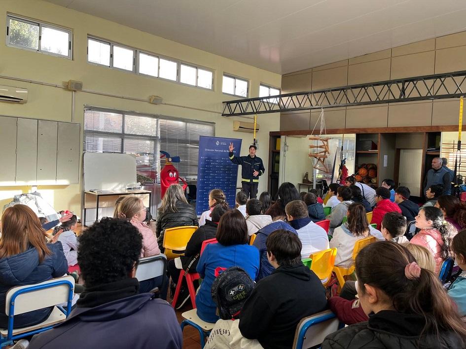 Escuela Especial N°79 "Rosalía de Castro” participaron de una jornada de capacitación de prevención Escuela Especial N°79 "Rosalía de Castro” participaron de una jornada de capacitación de prevención