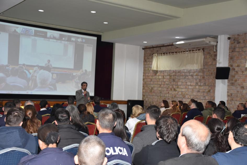Dirección Nacional de Educación Policial Dirección Nacional de Educación Policial