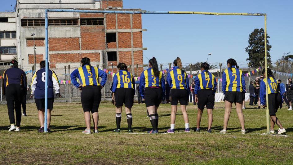 La Unidad N.º 5 Femenina disfrutó de una jornada deportiva con el seleccionado de rugby de Escocia
