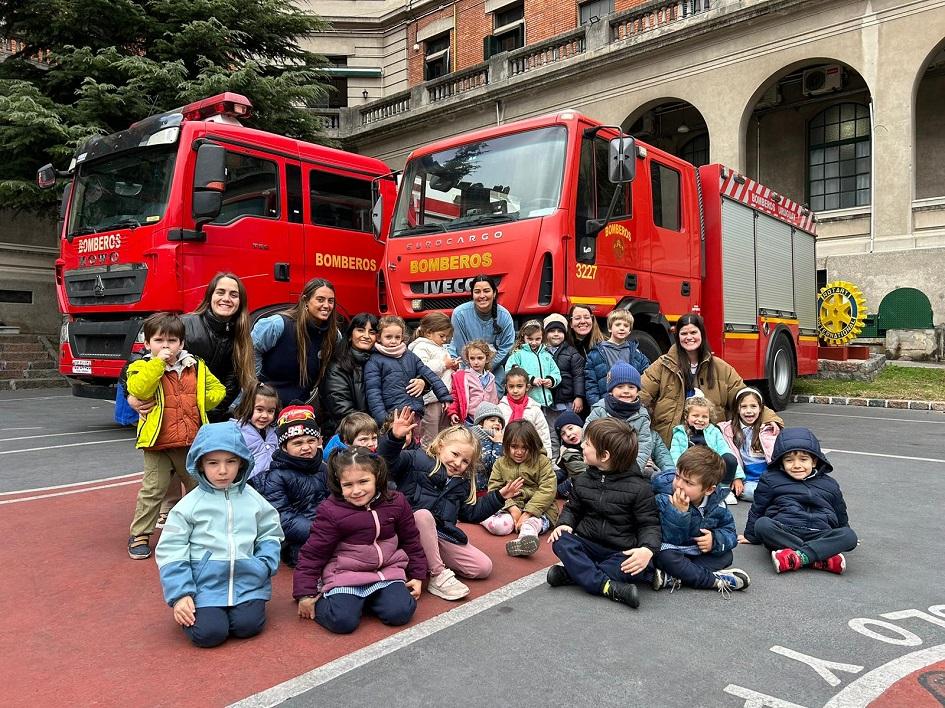 Niños de 4 y 5 años del Jardín Snoopy Niños de 4 y 5 años del Jardín Snoopy
