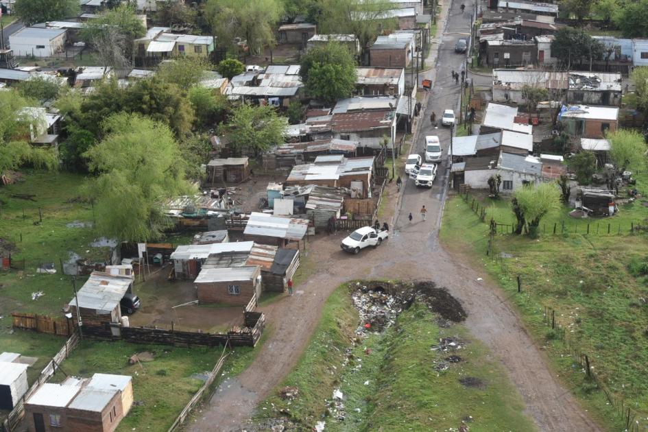 Allanamientos en barrios Ayuí y Fabini de Artigas resultan en siete detenciones