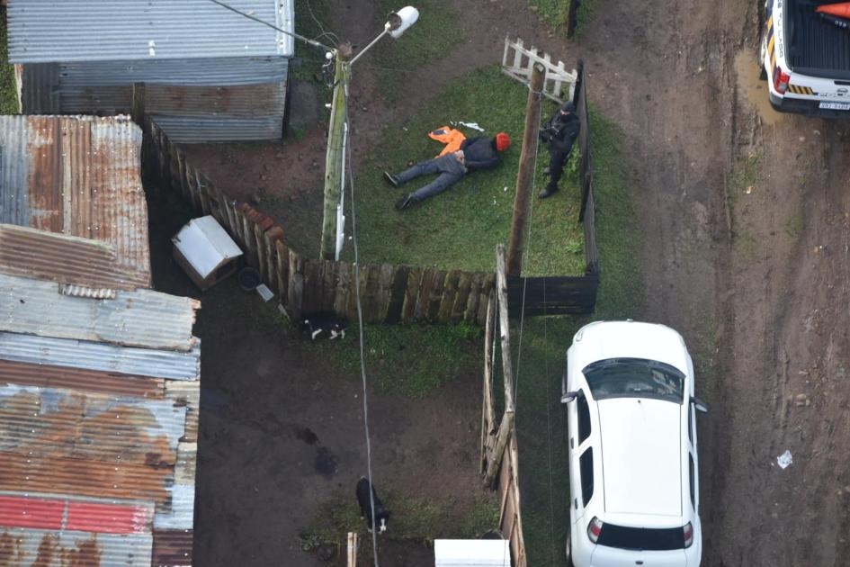 Allanamientos en barrios Ayuí y Fabini de Artigas resultan en siete detenciones