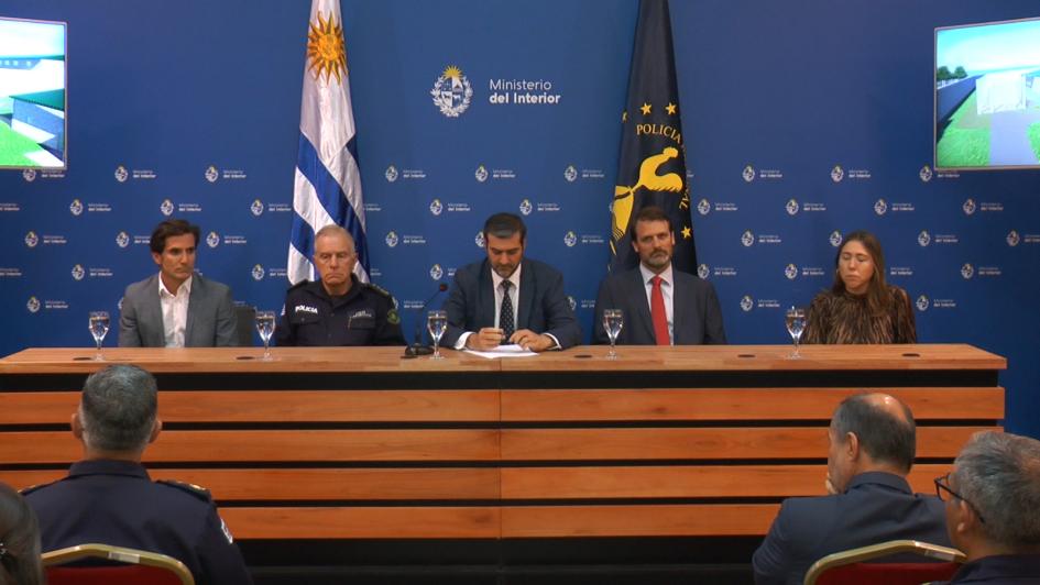 Ministerio del Interior firma contrato para la construcción de centro de rehabilitación femenino en 