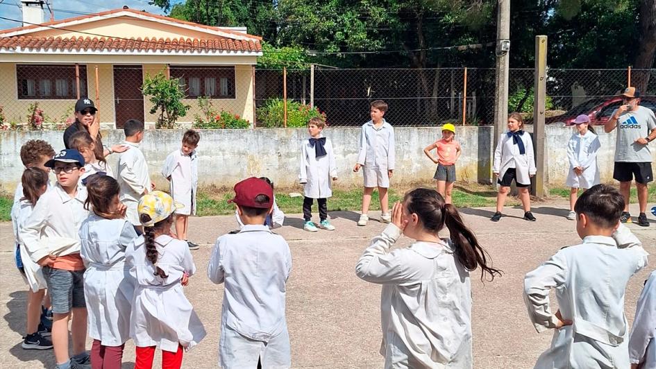 Escuela 80 Actividades en equipo