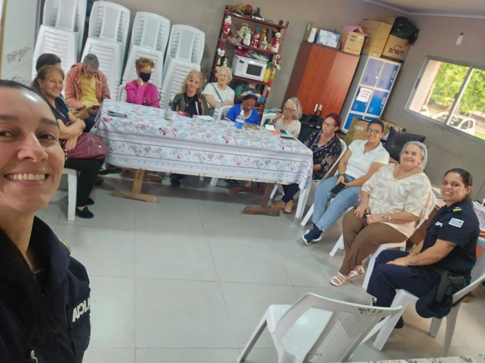 Charla adultos mayores Charla adultos mayores