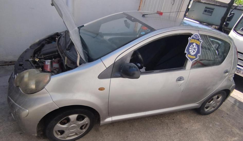 Auto incautado por la BRIDDA Auto incautado por la BRIDDA