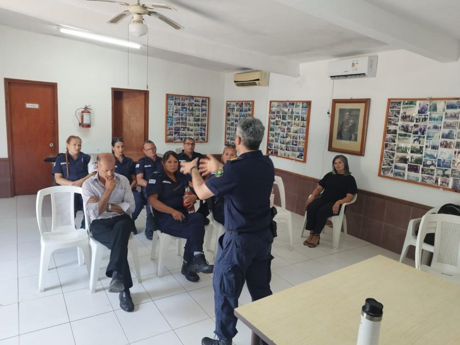 Policías Comunitarios Policías Comunitarios