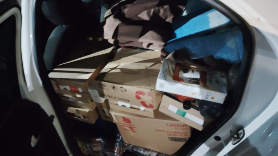 Vehículo cargado de mercadería Vehículo cargado de mercadería