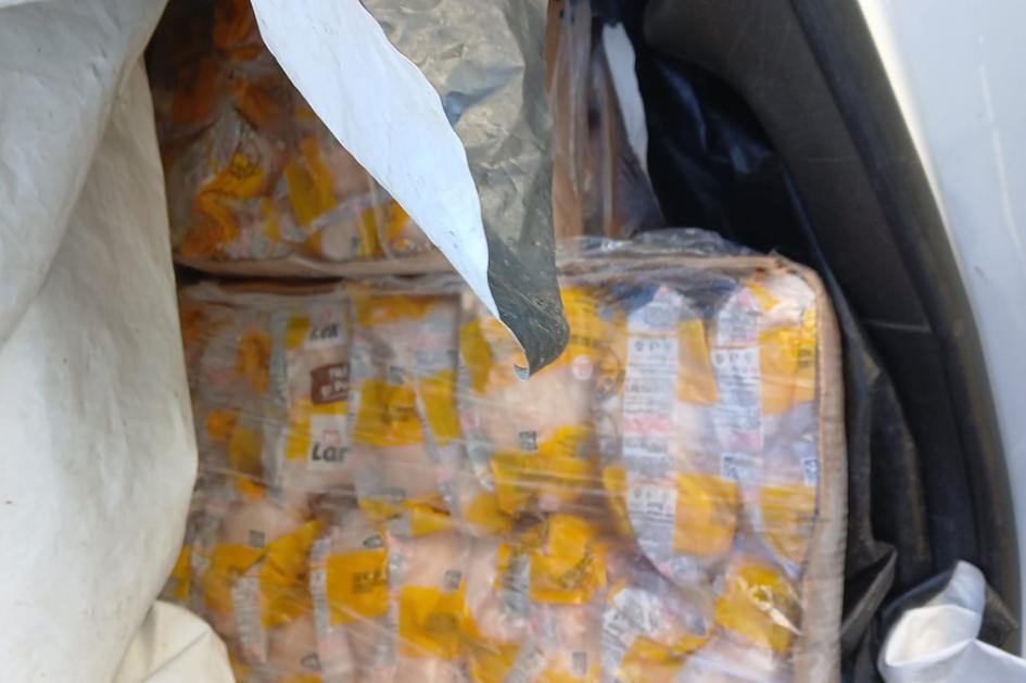 Mercadería de contrabando incautado por la policía. Mercadería de contrabando incautado por la policía.