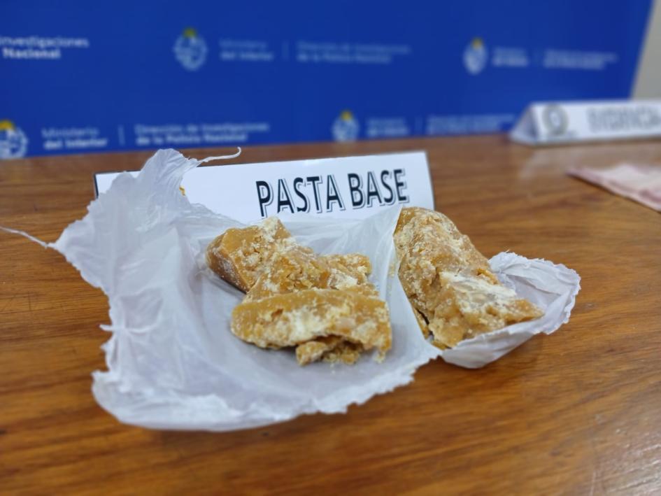 Pasta base incautada en Uruguay. Pasta base incautada en Uruguay.