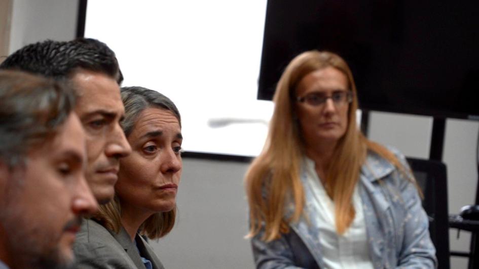 Parte del equipo del BID tres. Parte del equipo del BID tres.