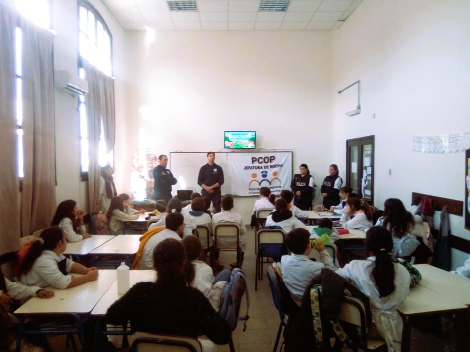 Alumnos en taller 