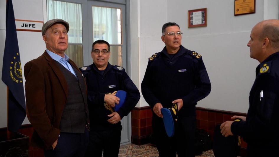 Ministro del Interior junto al Director de la Policía y a los Jefes y Subjefe de Policía Ministro del Interior junto al Director de la Policía y a los Jefes y Subjefe de Policía