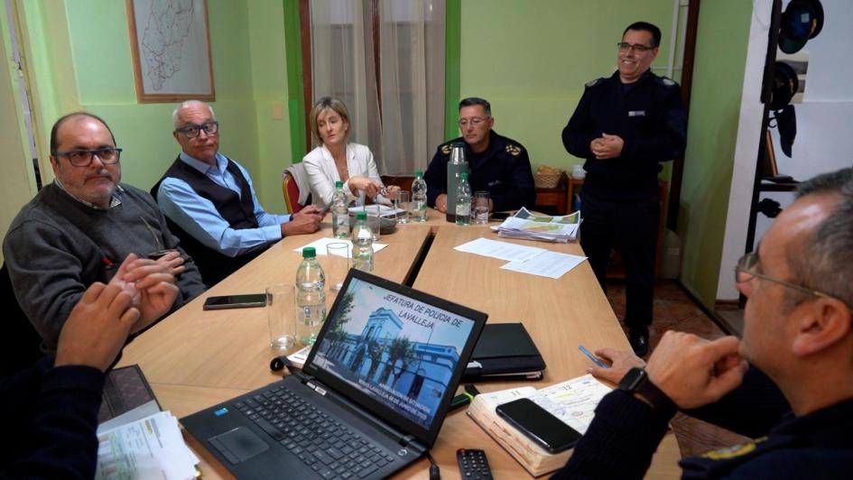 Reunión de autoridades Ministeriales y el comando Jefaturial Reunión de autoridades Ministeriales y el comando Jefaturial