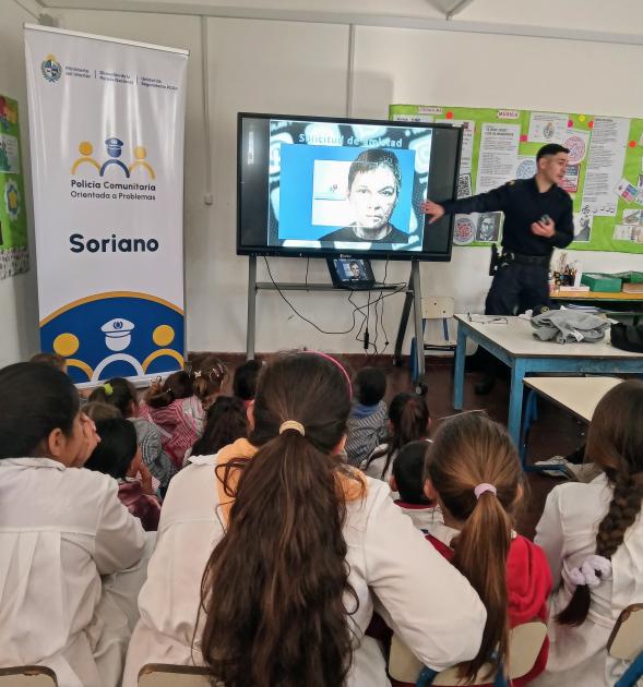 IMAGEN DE LA CHARLA IMAGEN DE LA CHARLA