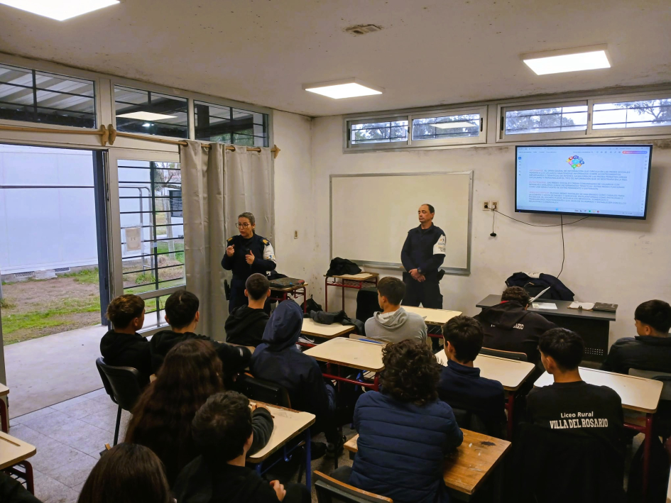 Alumnos en taller 