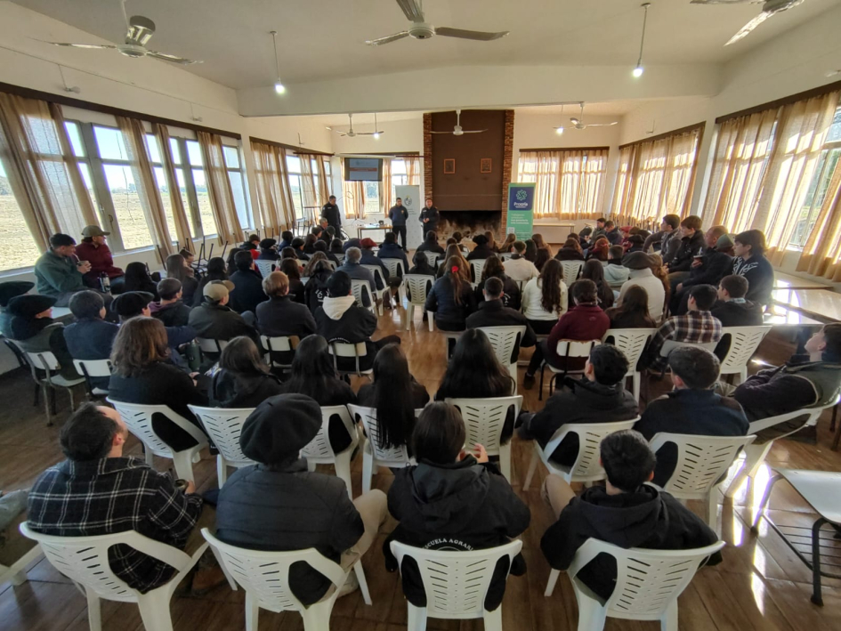 Prevención de incidentes informáticos Taller en escuela agraria Trinidad