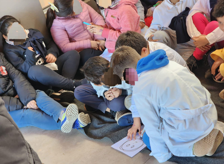Trabajo colaborativo entre alumnos. Trabajo colaborativo entre alumnos.