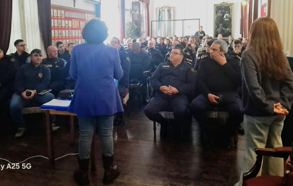 Charla brindada Charla brindada