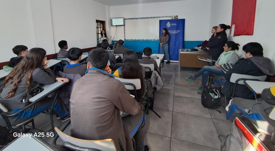 Charla alumnos 9no grado Charla alumnos 9no grado