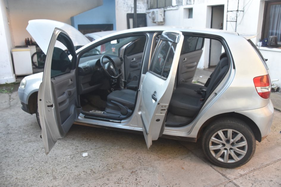Automóvil uncautado en el procedimiento