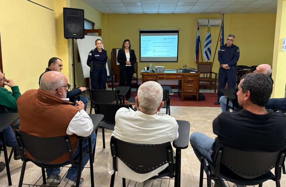 Cámara y la Jefatura de Policía de Treinta y Tres