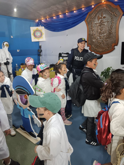 Jefatura de Policía de Salto participó en la Expo Salto 2025
