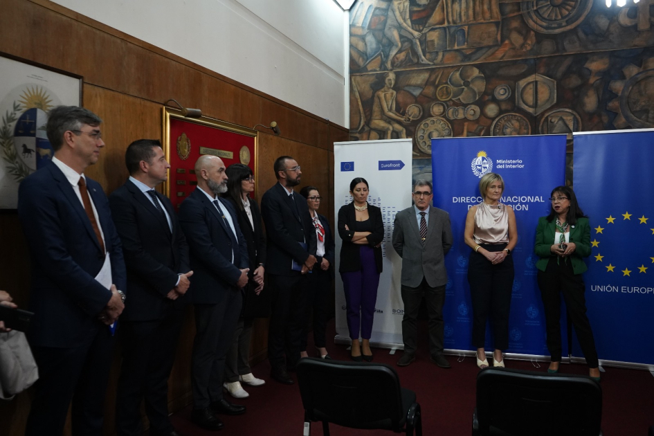 Entrega de certificados de la capacitación internacional Entrega de certificados de la capacitación internacional