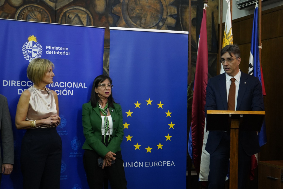 Entrega de certificados de la capacitación internacional Entrega de certificados de la capacitación internacional