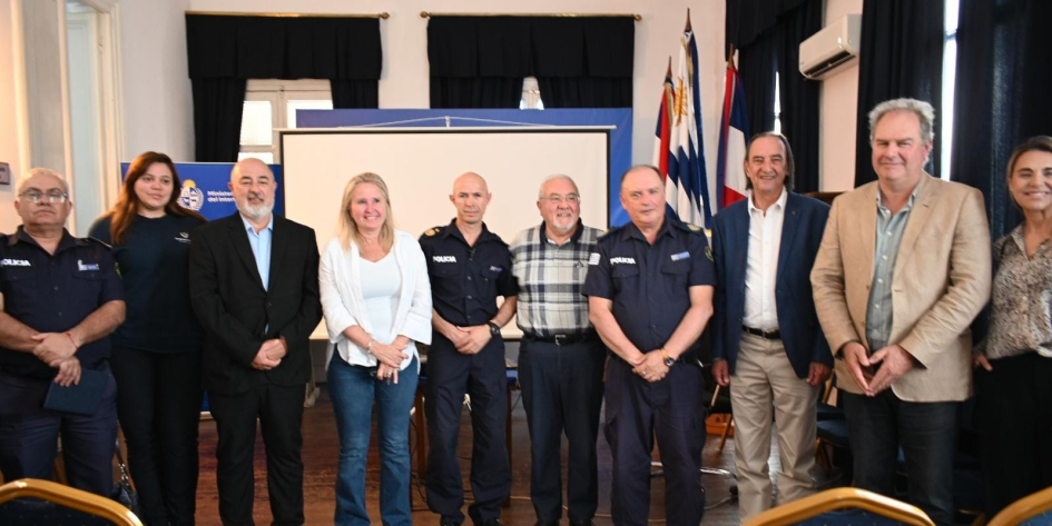 Taller sobre estafas Taller