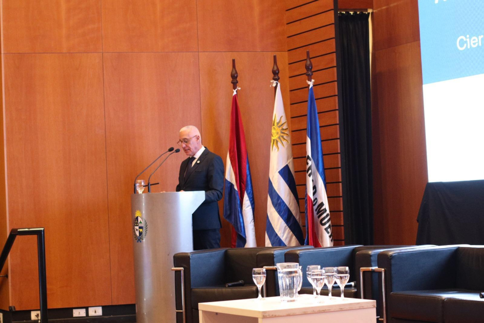 Ministro del Interior en cierre de los Encuentros por Seguridad Ministro del Interior en cierre de los Encuentros por Seguridad